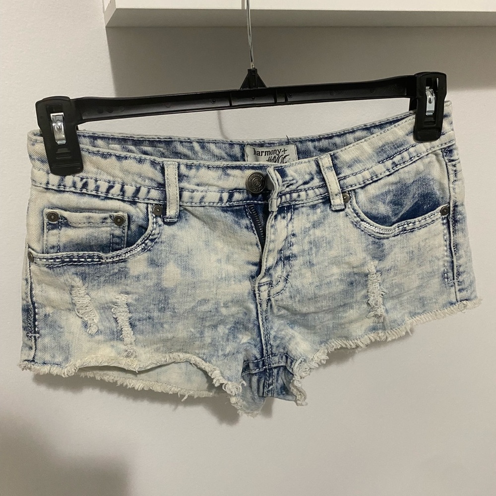 Jean Short - Picture 3 of 6